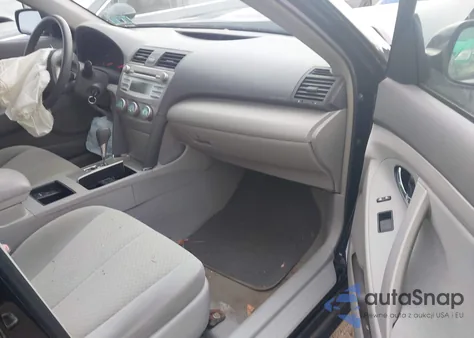 2007 Toyota Camry Le V6/Se V6/Xle V6 z USA, uszkodzony, nr VIN 4T1BK46K07U579986